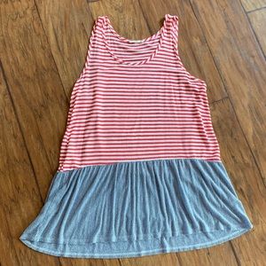 Tank with ruffle bottom